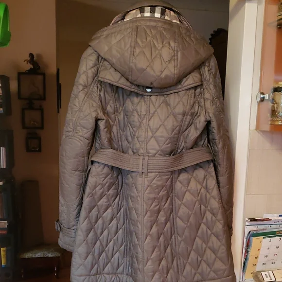 Burberry Quilted Long Puffer Coat in Taupe Gray - Picture 7 of 16